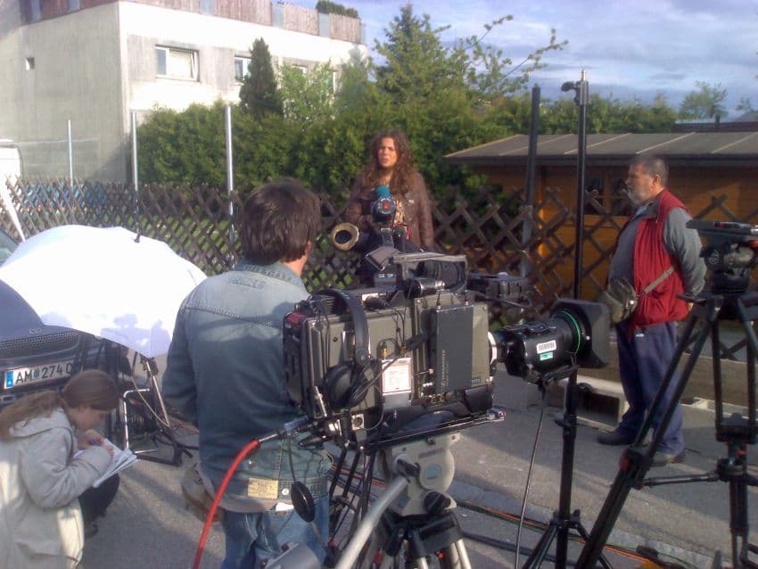 Italian reporter in front of family Fritzl’s home (Ybbsstraße, Amstetten in Austria)